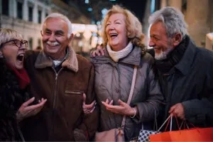 Elderpeopleenjoyinglife