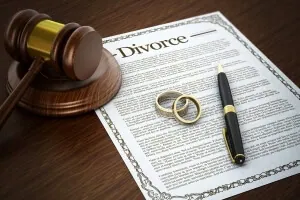 Why Hire A Divorce Lawyer Early
